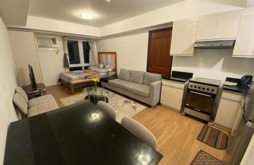 Poblacion District Apartment | Abreeza chills place T2-2720