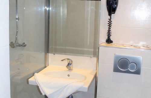 Quartier de la Folie-Mericourt Hotel | Absolute Hotel Paris République