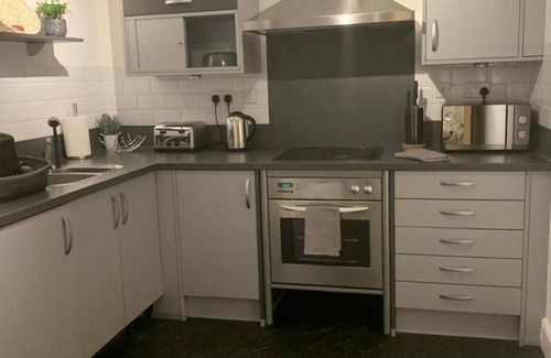 Convention Quarter Apartment | Absolute Stays At The Qube- Families Contractors Free Wifi Long Stay Discounts