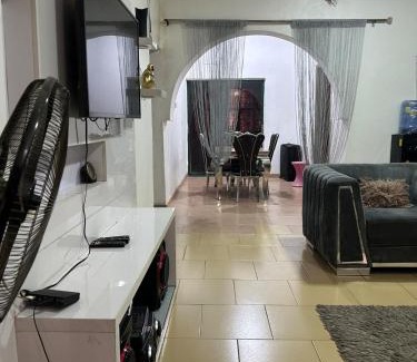 Utako Apartment | Abuja familyshort let