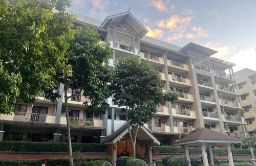 Taguig Apartment | Acacia Estates' The Getaway Taguig, Evergreen