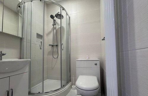 Hull Old Town Apartment | Academy Apartment by Elegance Stays