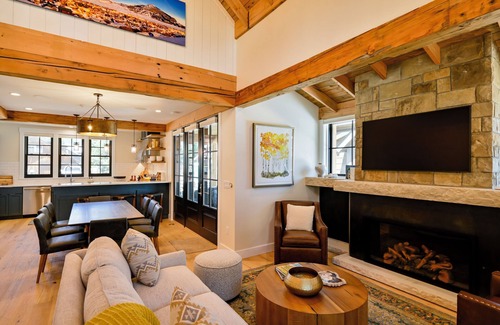 Crested Butte Cottage | Academy Place | Valerian