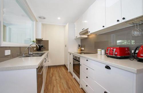 Bright House | Acaronar- Great value for money
