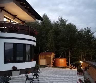 Bran Villa | Acasa la Mariuca
