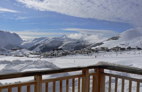 Bergers Ski Chalet | Accès direct aux pistes! Grand Chalet Privé 15p