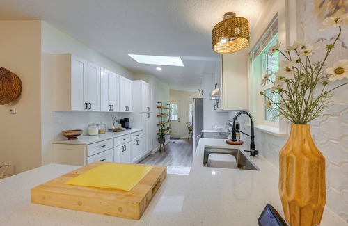 Hoodsport House | Access to Lake Cushman: Forested Hoodsport Home!
