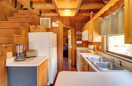 Okeechobee Cabin | Access to Lake Okeechobee: Cabin w/Perks!