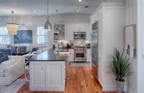 Palmetto Bluff Cottage | ACCESS TO POOLS AND DINING LOCATIONS - Newly Renovated Cottage w/Fire Pit