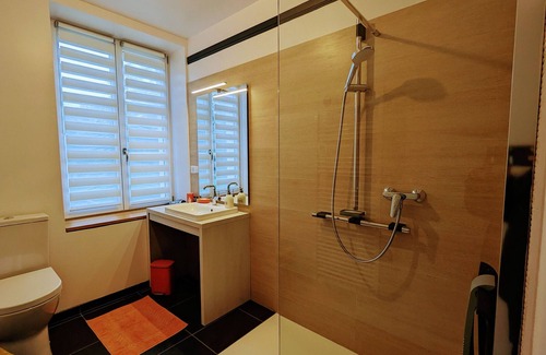 Valencay Bed & Breakfast | Accessible Ground Floor Room with Private Bath and Cozy Outdoor Space