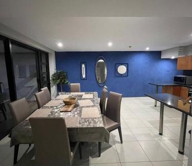 Durban Point Apartment | Accommodation Front - Exquisite 6 Sleeper Apartment with Ocean Views