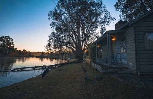 Acheron Cabin | Acheron Valley Country Retreat Lakefront Rooms (LR)