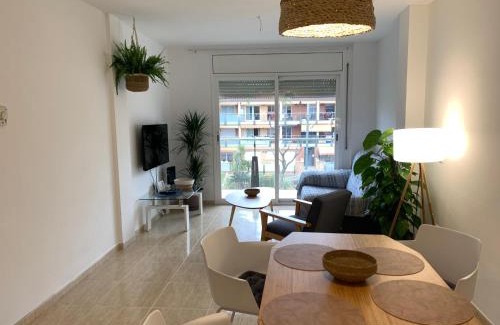 Cambrils Apartment | Acogedor apartamento con piscina en Vilafortuny, Cambrils