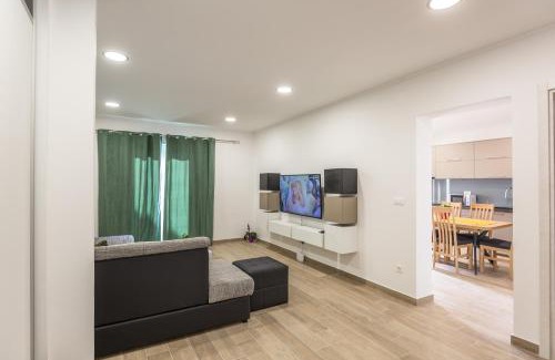Vrpolje Apartment | ACOUSTIC