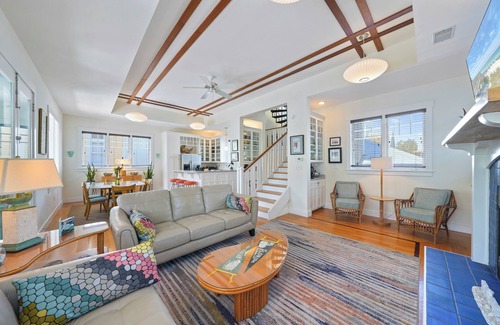 Seaside House | Across from Pool, Amazing Porches & Tower in Seaside proper, + 2 Adult Bikes!