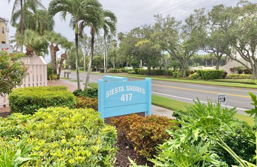 Siesta Key Cottage | Across The Street From #1 Beach