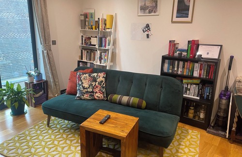 South Acton Apartment | Acton Town & Acton Mainline New Build One Bedroom Apartment with Balcony