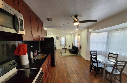 Highland Garden House | Adams Place private suite.