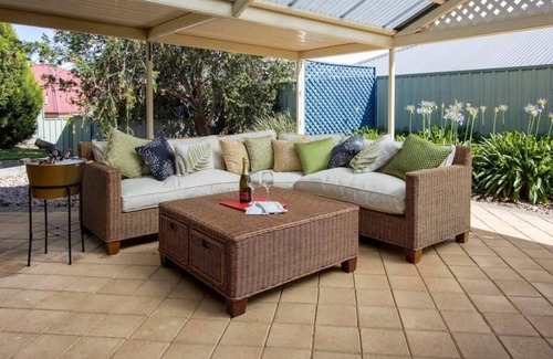 Nairne House | Adelaide Hills 4 bed home near Hahndorf Mt Barker