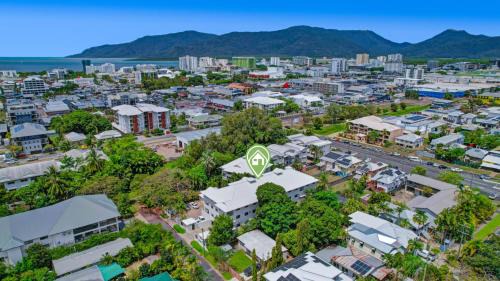 Parramatta Park Apartment | Adina Oasis Top-Floor Apartment