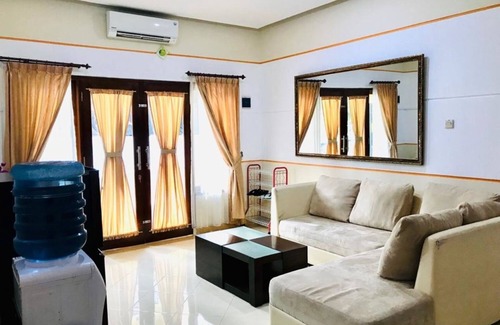 Yogyakarta House | Adiputra Guesthouse near Tugu Malioboro