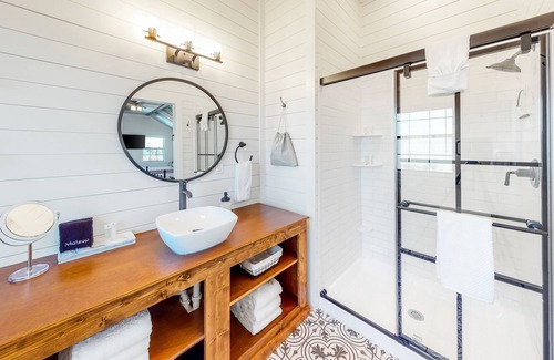 Fredericksburg Cottage | Adjoining cottages with private decks, AC/heat, and high-speed fiber WiFi