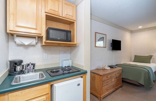 Telluride Hotel | Adjoining Hotel Rooms Near Ski Lift-Great for Families or Small Group