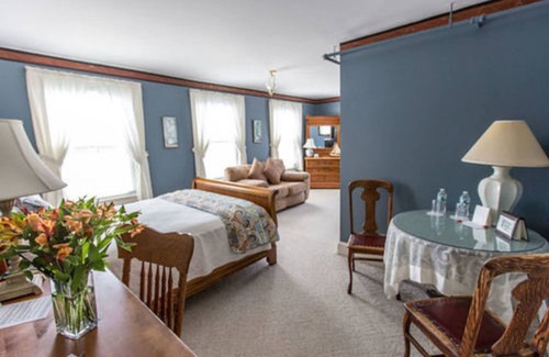 Yachting Village Hotel | Admiral Fitzroy Inn