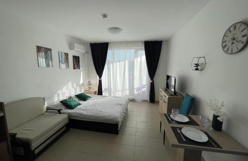 Sunny Beach Apartment | Admiral Plaza