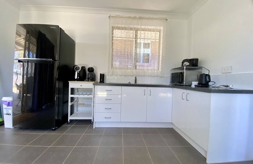 Withers Cabin | Adorable 1-bedroom Guesthouse near Maiden & beach