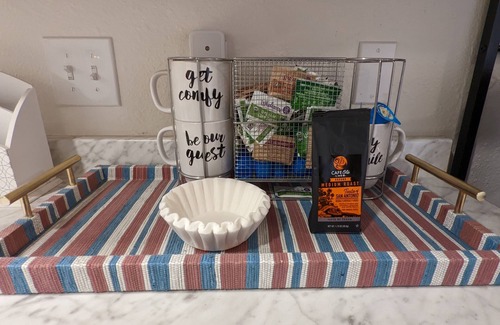 Midland House | Adorable Townhome