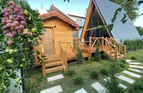 Adrasan Ski Chalet | Adrasan Eden Garden Villa Sardunya
