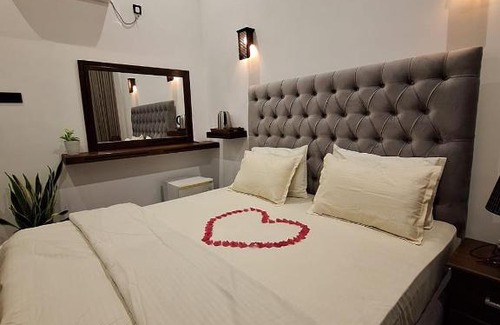 Weligama Hotel | Adrian Dilneth