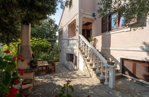 Gornji Karin Apartment | Adriatic Escape Apartments