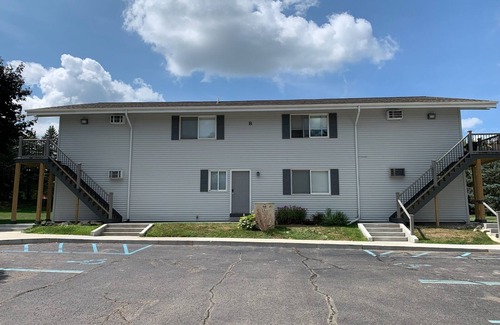 Holly Apartment | Adventure Acres- Suite B6