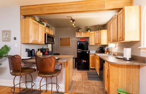 Altamont House | Adventure Basecamp- Updated Spanish Style home in Pacific Terrace neighborhood