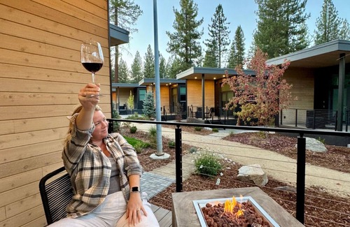 Truckee Cabin | Adventure Cabin 60 (pet friendly) - Luxurious Adventure Cabin