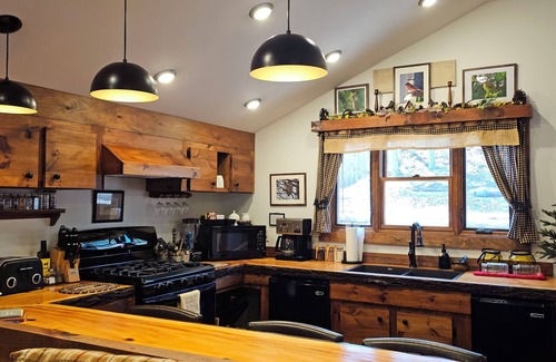 North Creek Ski Chalet | Adventures await You! Private Chalet near hiking trails, tubing, Gore Mtn. Ski.