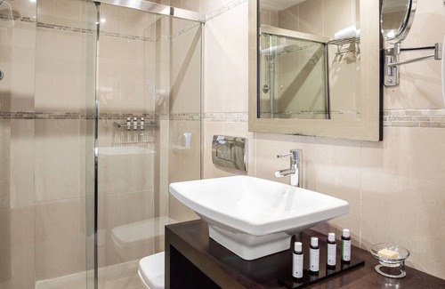 Skiathos Town Hotel | Aegean Suites