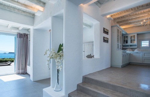 Chrissi Akti Villa | Aelia Luxury Villa with Sea view and swimming Pool