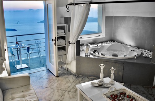 Imerovigli Hotel | Aeolos Art and Eco Suites - Adults Only