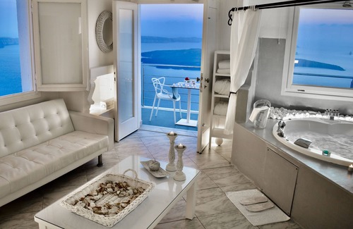 Imerovigli Hotel | Aeolos Art and Eco Suites - Adults Only