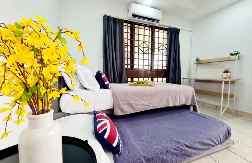 Petaling Jaya Apartment | Affordable 12 Guest Kota Damansara Thomson Hospital Dataran Sunway Giza OneUtama Ikea The Curve