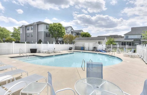 Rehoboth Beach Condo | Affordable and family friendly. Cozy, oasis by the beaches🏖️☀️n Condo with pool!
