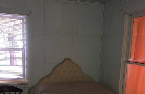 Honor Cottage | Affordable Family Fun on the Platte Lakes Van Hammen Cottage #1