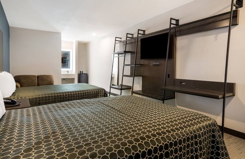 Forest Hill Hotel | Affordable Room Near Downtown Fort Worth – Perfect Location for Exploring