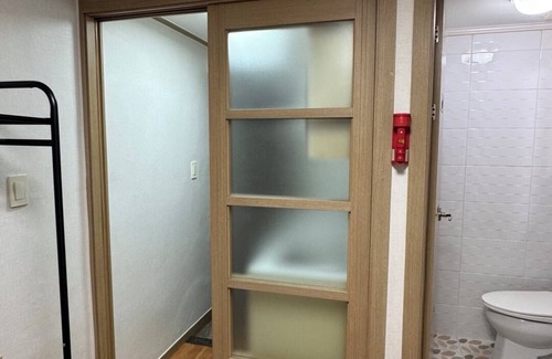 Miseong-dong Apartment | Affordable Single Room in Seoul - 5 minutes to the subway station