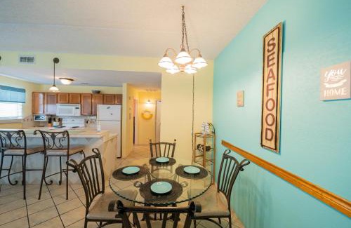 South Padre Island Apartment | Affordable SPI family condo - walking distance to the beach, Sleeps 6, Third Floor, 2025 Traveler Award
