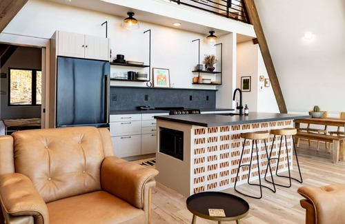 Williams Cabin | Aframe Grand Canyon | Pets | Fenced | Views