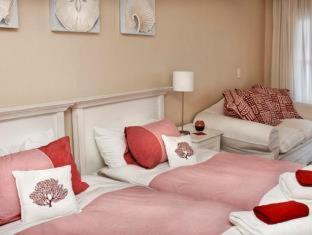 Knysna House | African Breeze Guesthouse
